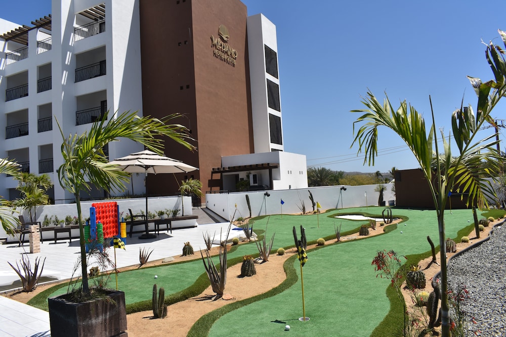 Mini-golf