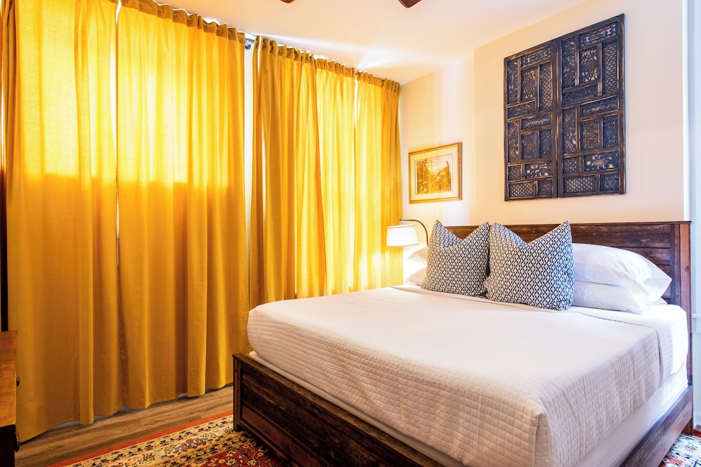 The Woodford Hotel - photo 10