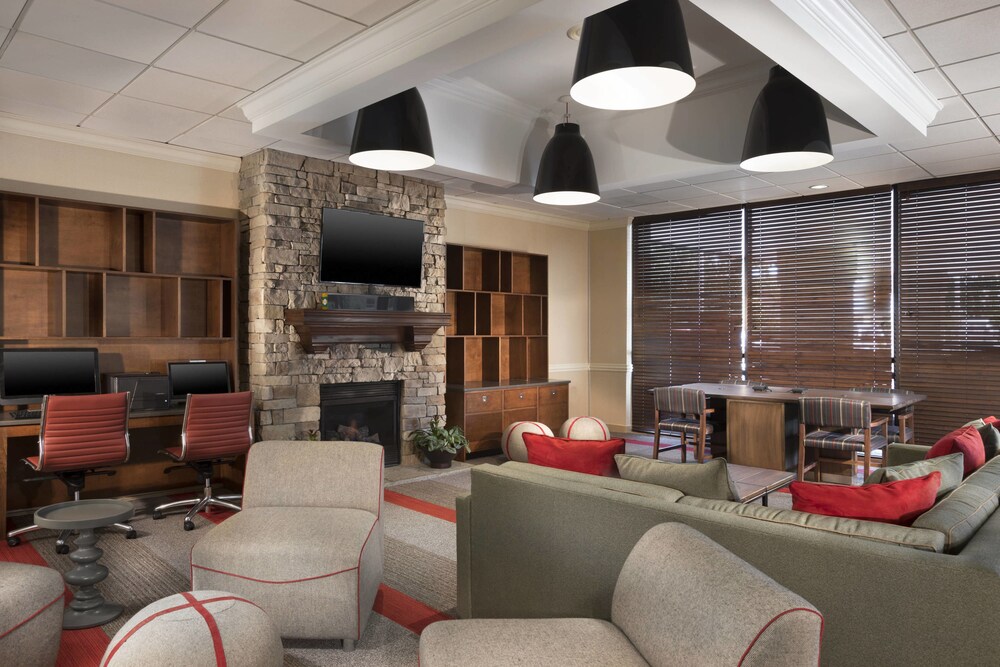 Four Points by Sheraton Kansas City Airport - photo 3