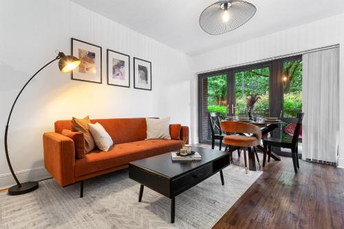 Modern 2 Bedroom Apartment in Uxbridge London free parking — 4-Star Luxury Hotel in London, United Kingdom