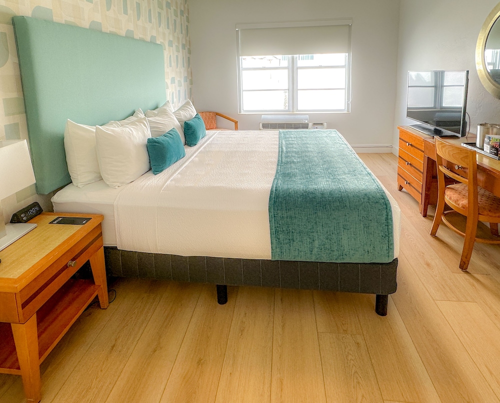 Avalon Hotel - photo 21