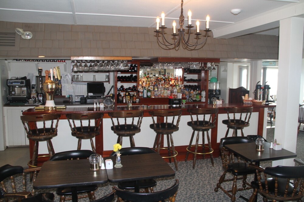 Bluebird Ocean Point Inn - photo 67