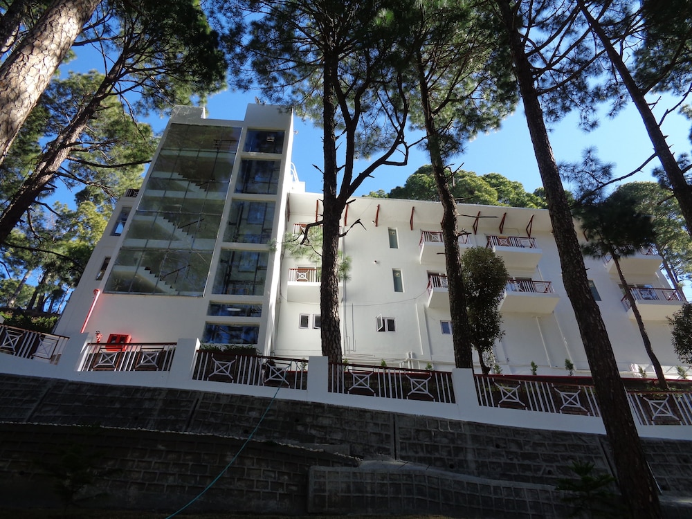 Himalayan Splendour Resort in Tehri, India