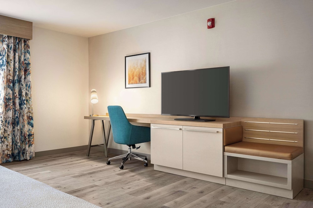 Hilton Garden Inn Fort Collins - photo 19