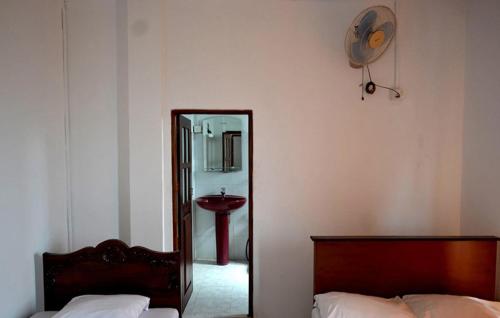 OYO 336 Airport Residencies in Katunayaka, Sri Lanka