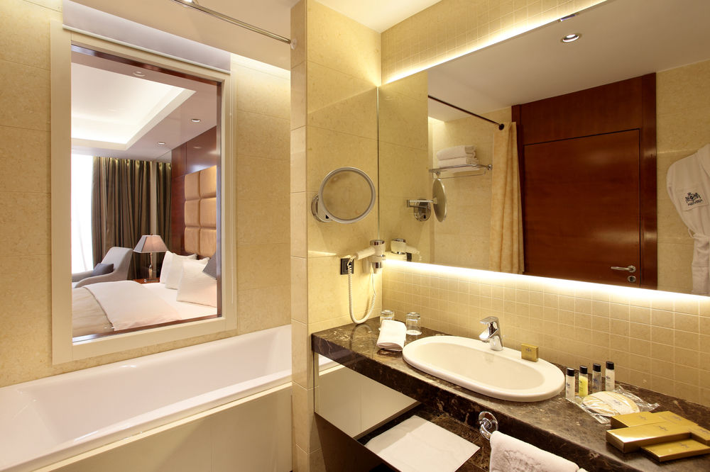 Royal Plaza Hotel & Casino — Kapshagay — photo 2