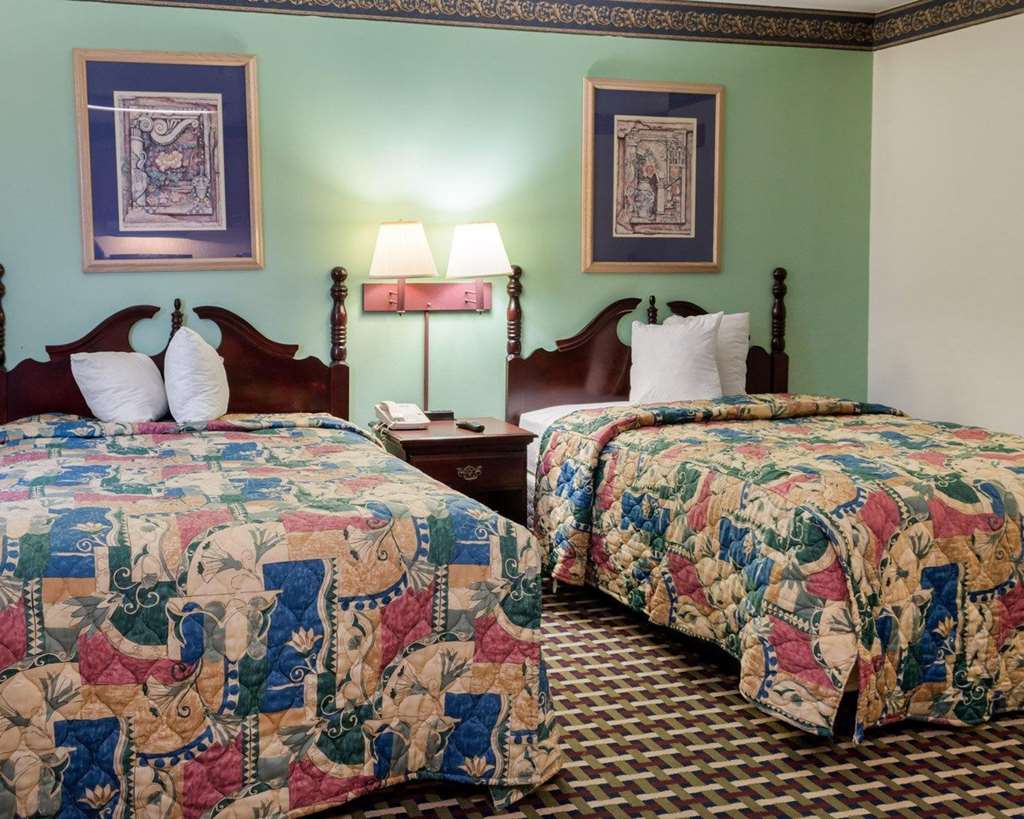 Econo Lodge Hopewell Near Fort Lee I 295 - photo 13