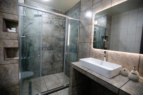 1 BR Apartment in Isani