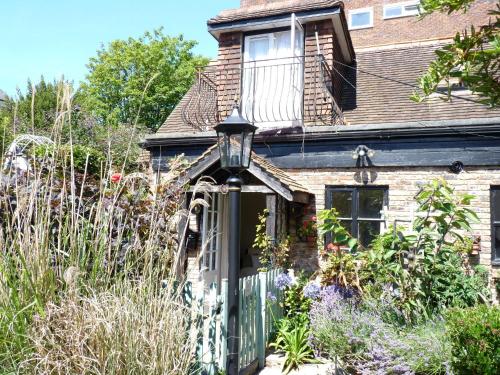 Secret Garden Hideaway For Adults in Eastbourne, United Kingdom