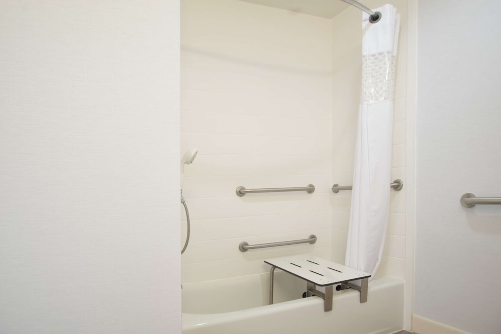 Hampton Inn by Hilton Tiffin - photo 19
