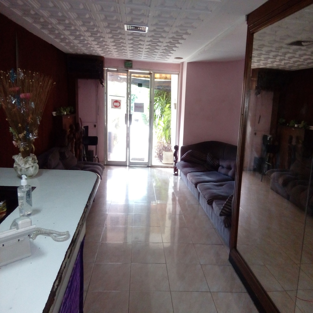Hotel du Centre — Bouake — photo 3
