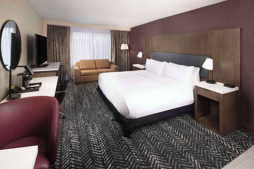 DoubleTree by Hilton Manhattan KS - photo 8