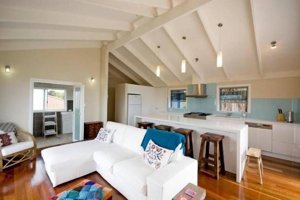 The Eagles Nest - carbon neutral hotel in Kiama