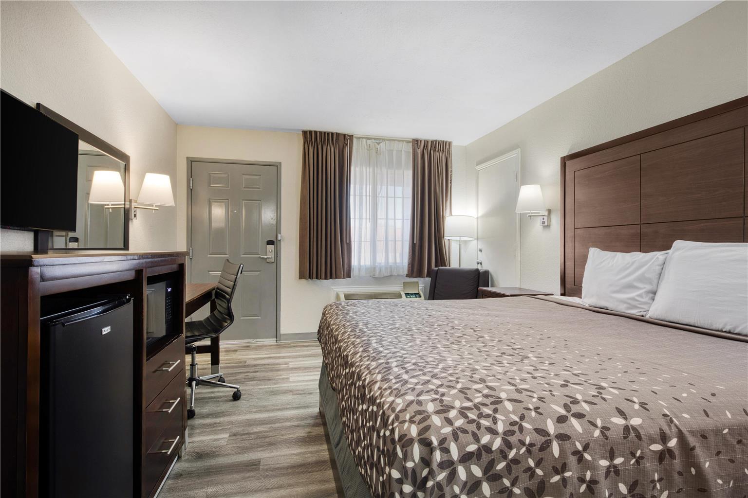 SureStay Hotel by Best Western Terrell - photo 16