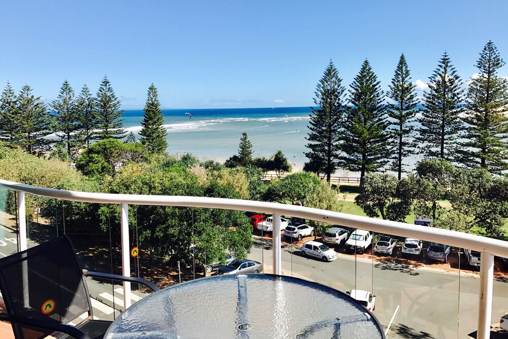 Waterview Resort - carbon neutral hotel in Caloundra