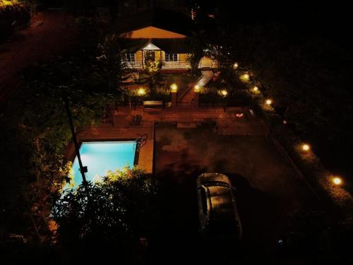 Lifeline Villas Valley View Luxurious 3bhk Surrounded by strawberry farms — 5-Star Luxury Hotel in Mahabaleshwar, India
