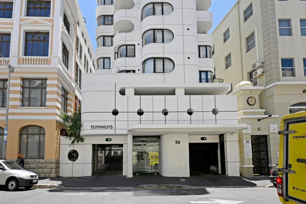 Aasia Cape Town 2BR with 360 City & Mountain Views — 4-Star Luxury Hotel in Cape Town, South Africa
