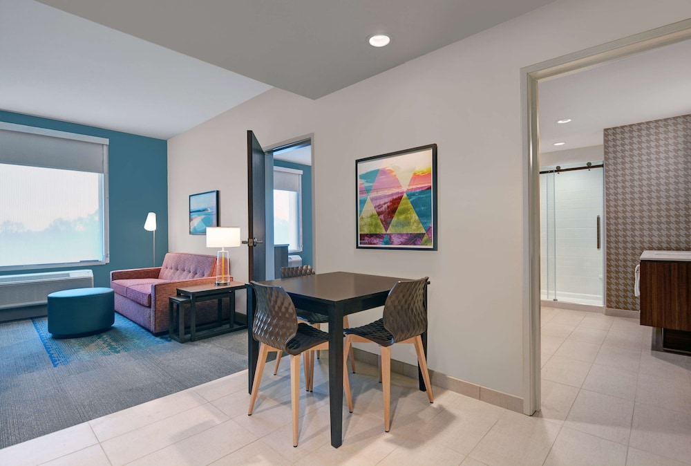 Home2 Suites by Hilton Panama City Beach FL - photo 30