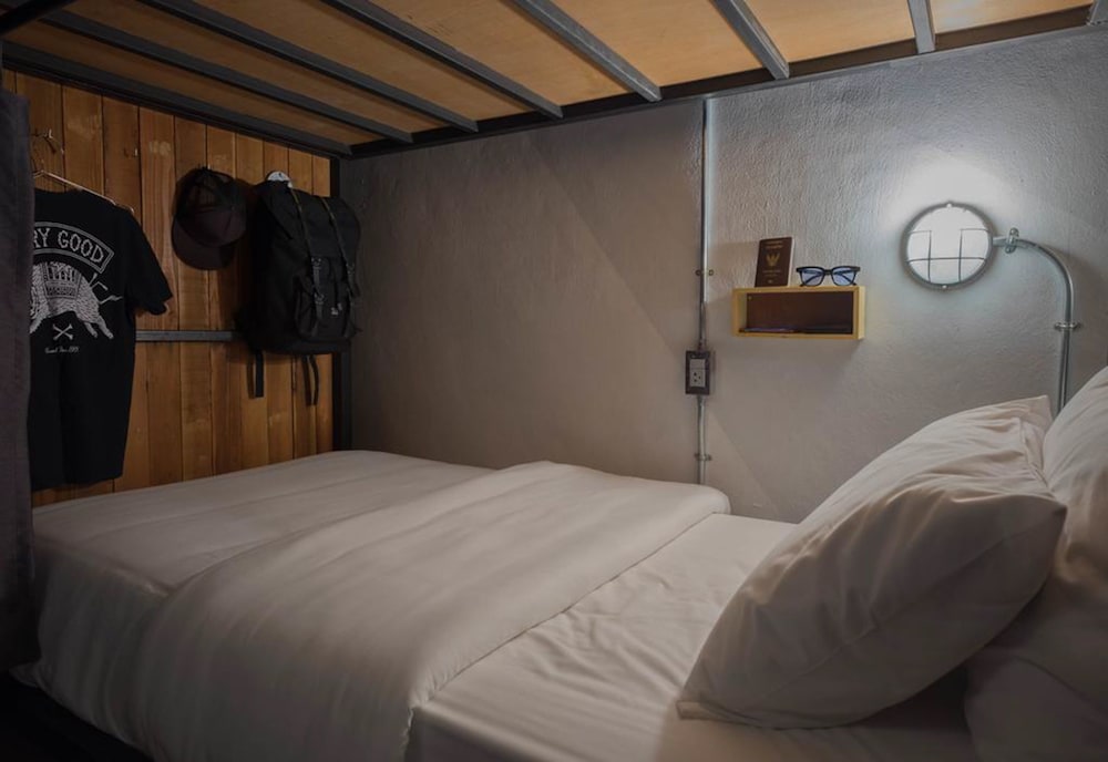 Sleepcase Hostel