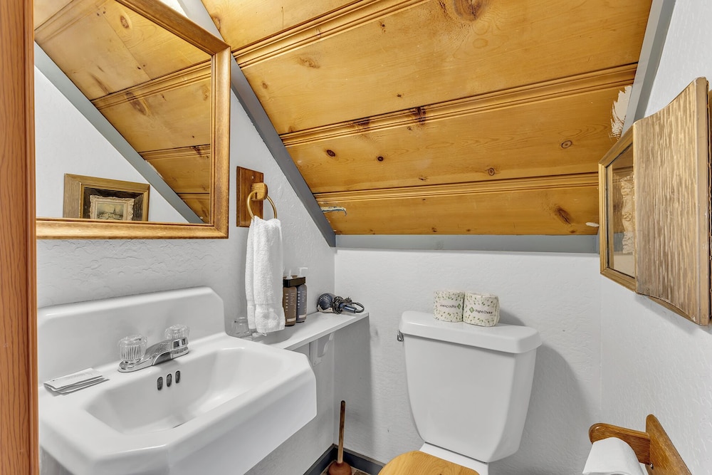 Idyllwild Inn - photo 217