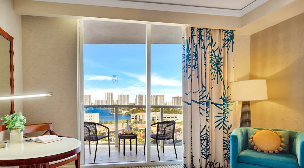 Deluxe Studio Balcony Bay View Amazing Pool - photo 25