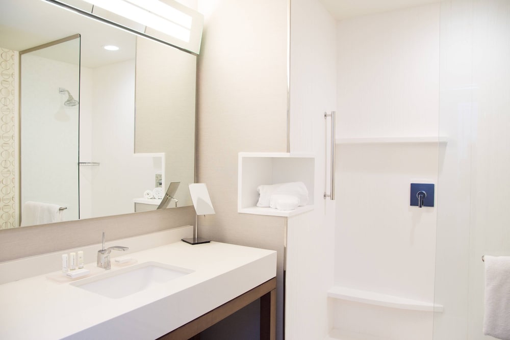 Courtyard by Marriott Oxford - photo 17