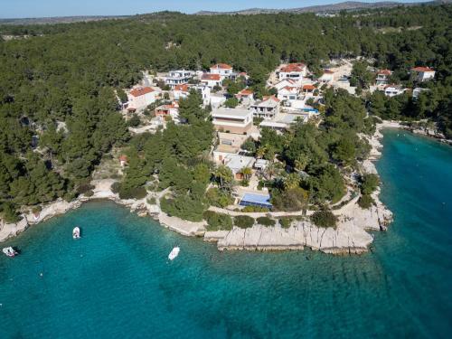 Domus Solis apartment — 4-Star Luxury Hotel in Milna, Croatia