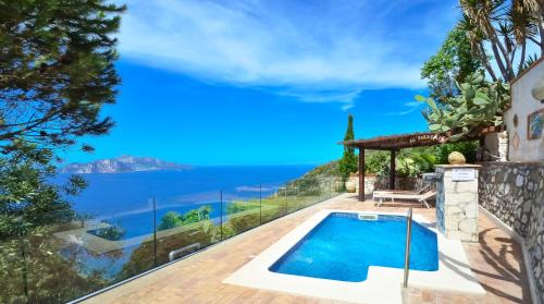 Amore Rentals Villa Bacco — 4-Star Luxury Hotel in Massa Lubrense, Italy