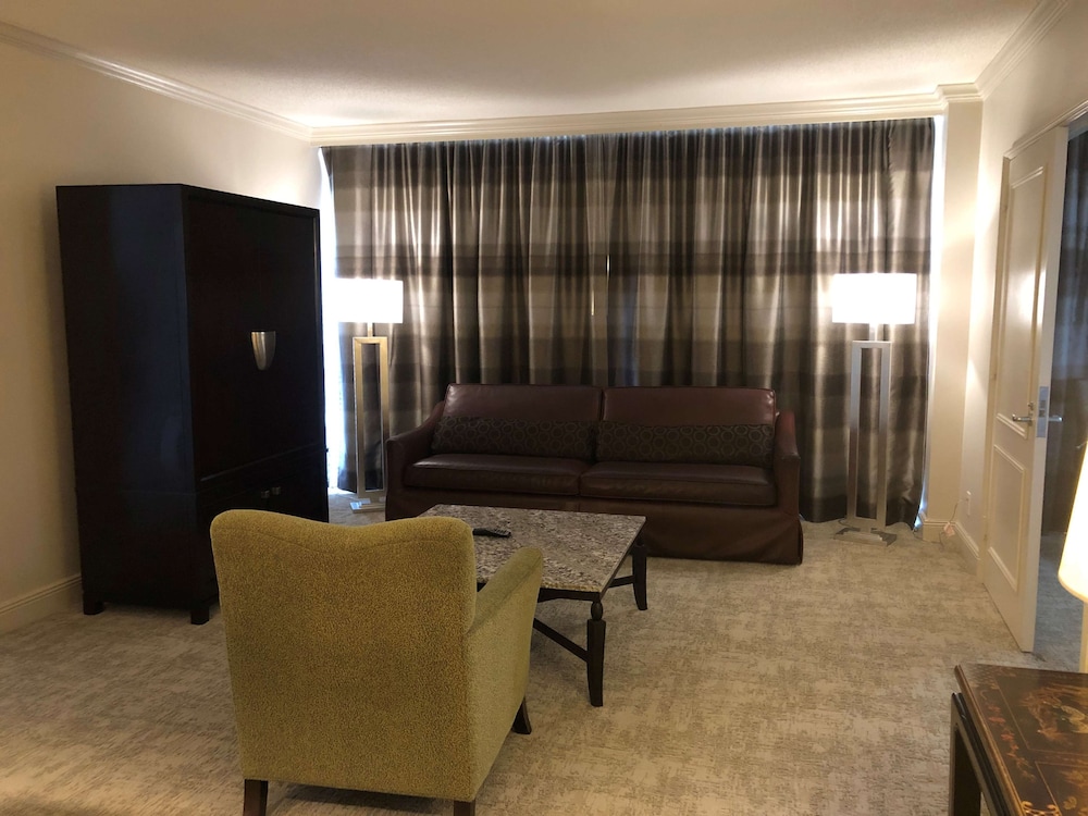 Hilton Houston Post Oak by the Galleria - photo 24