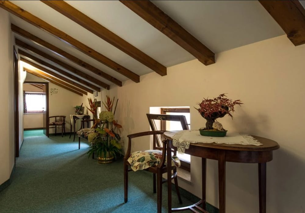 Hotel Vittoria — hotel in Levico Terme