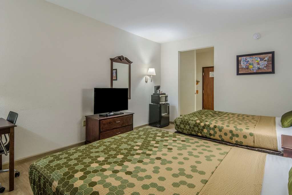 Econo Lodge Weatherford - photo 21