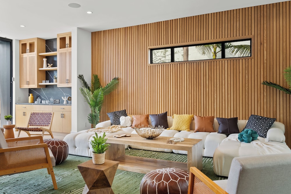 Casa Magali by Oraklus — 4-Star Luxury Hotel in Venice, United States