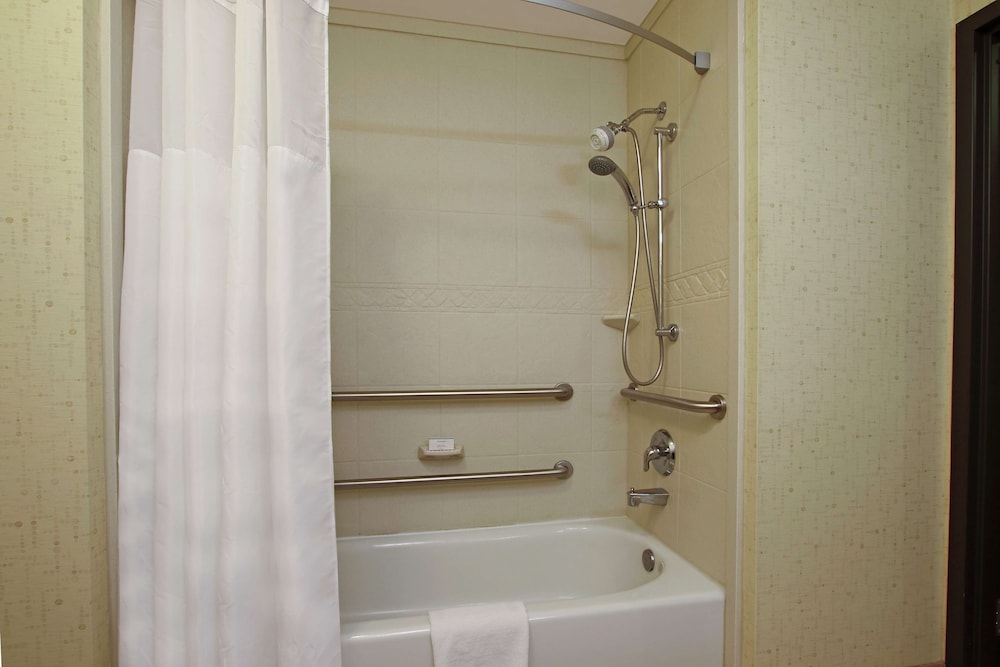 Hampton Inn & Suites Buffalo - photo 41