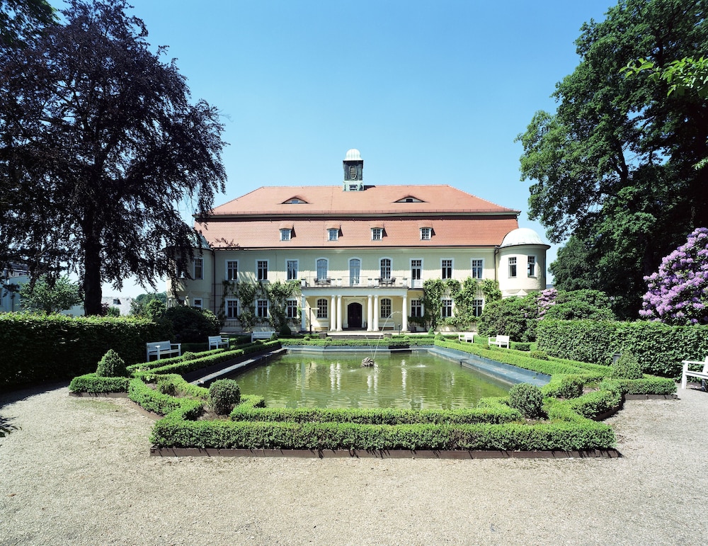 Hotel Schloss Schweinsburg in Zwickau, Germany