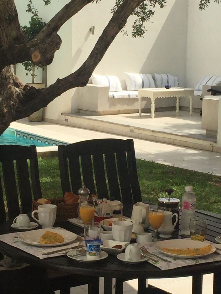 Dar Misk - carbon neutral hotel in Al Marsa