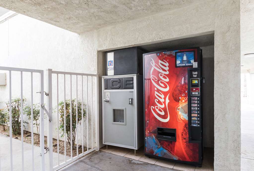 Motel 6 Hemet - photo 22