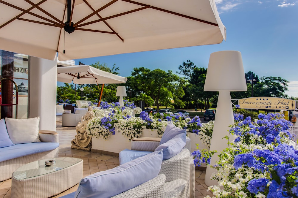 Hotel Internazionale — Cesenatico