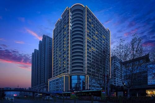 Atour X Hotel Xi'an Northwestern Polytechnical University Subway Station — 4-Star Luxury Hotel in Xi'an, People's Republic of China