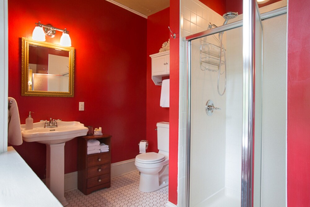 Sweet Biscuit Inn - photo 24