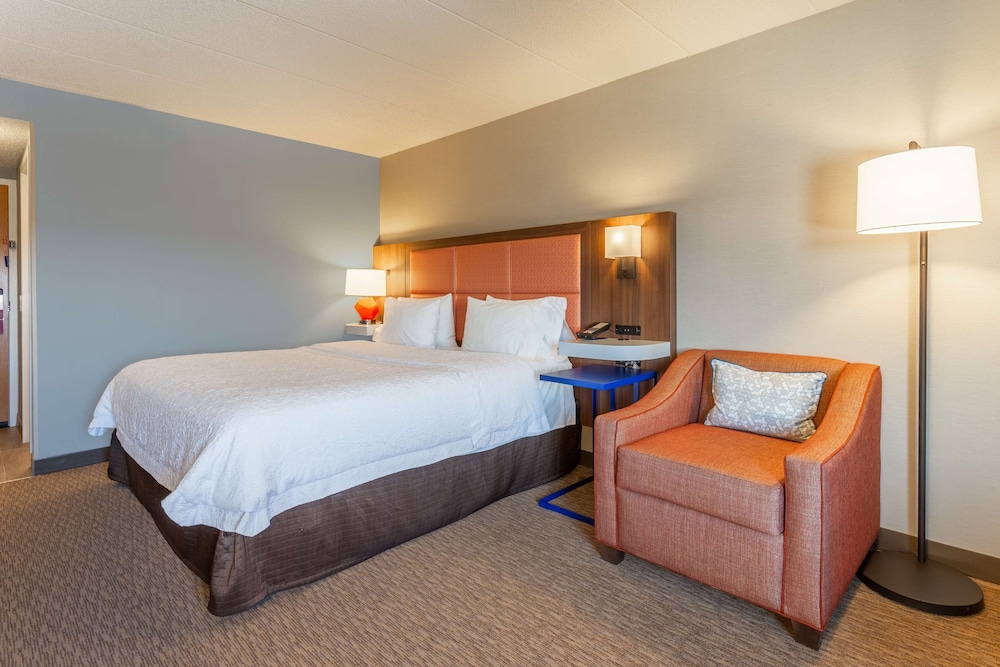 Hampton Inn Madison East Towne Mall Area - photo 4