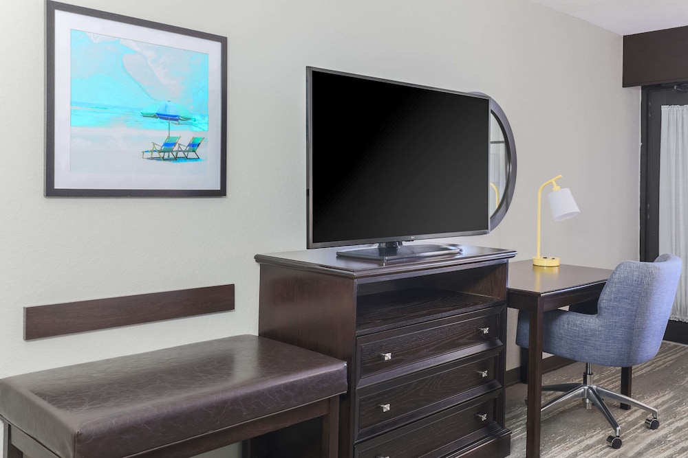 Hampton Inn Ft. Walton Beach - photo 28