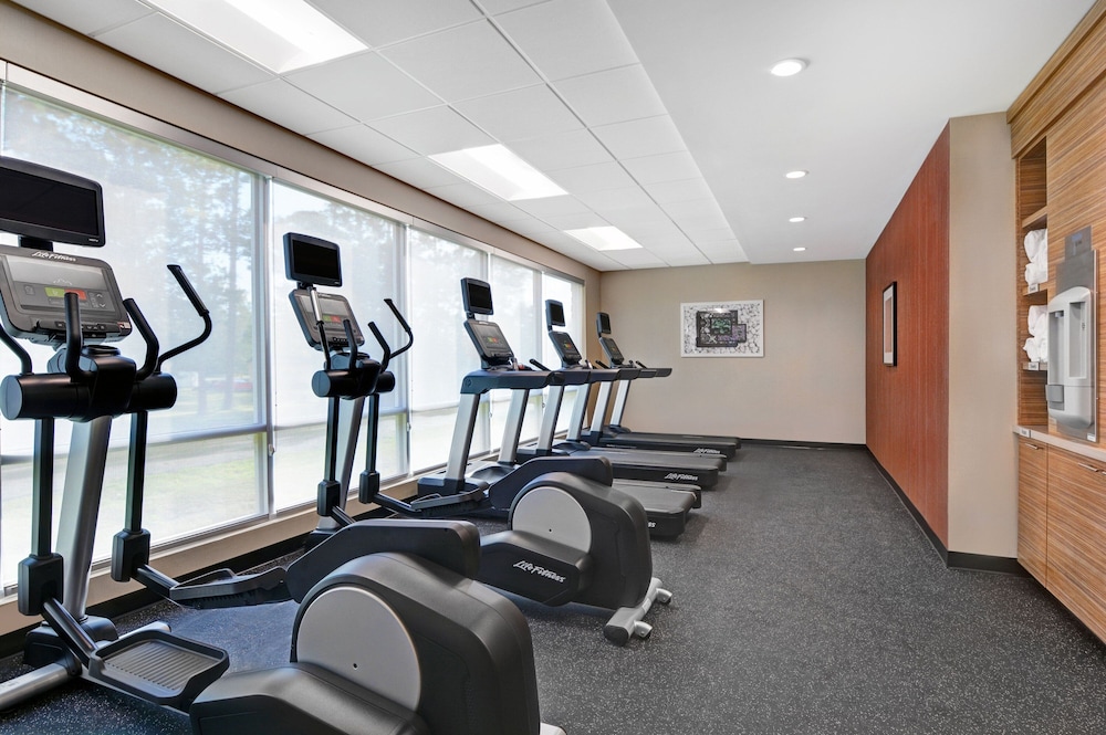 TownePlace Suites by Marriott Jacksonville East - photo 20