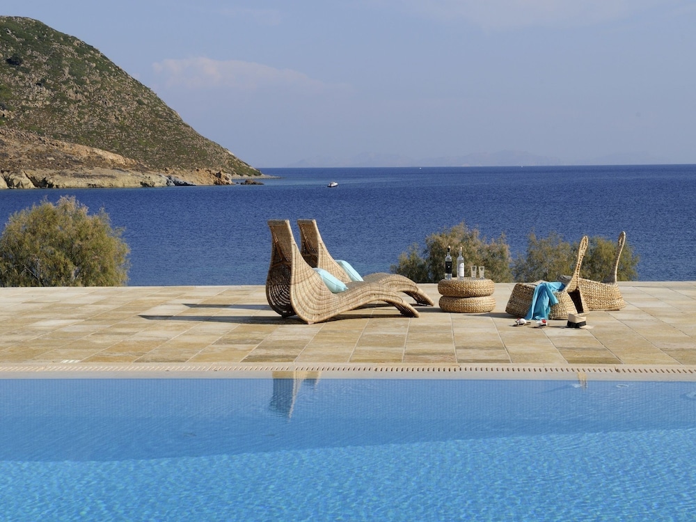 Onar — 4-Star Luxury Hotel in Patmos, Greece
