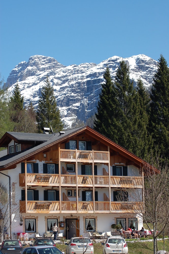 Rifugio Caltena Baita Di Charme — hotel in Transacqua