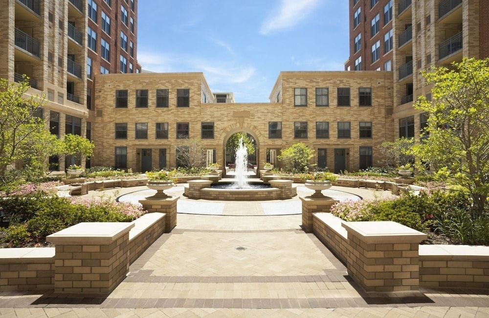 Business Apartment in Pentagon City — 4-Star Luxury Hotel in Arlington, United States