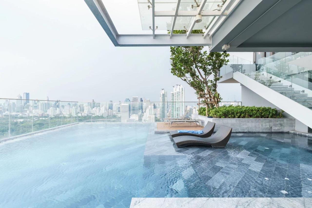 Mrt Queen 15m One Stop Direct To Bts Asok Borderless Swimming Pool