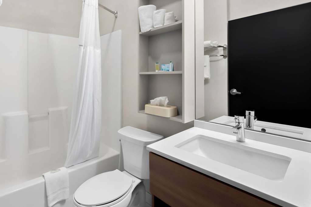 Microtel Inn & Suites by Wyndham Sweetwater - photo 16