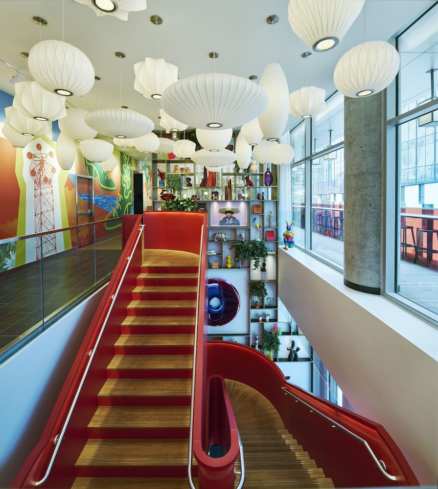 citizenM Austin Downtown - photo 27