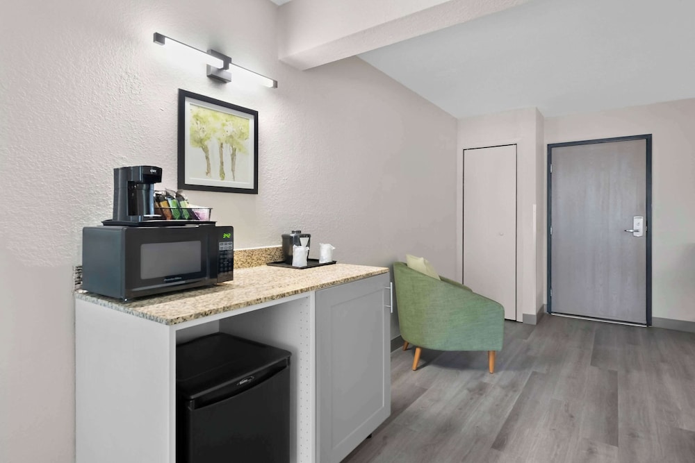 Country Inn & Suites by Radisson Coon Rapids MN - photo 51
