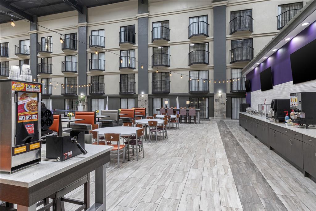 Best Western Plus Clemson Hotel & Conference Center - photo 24